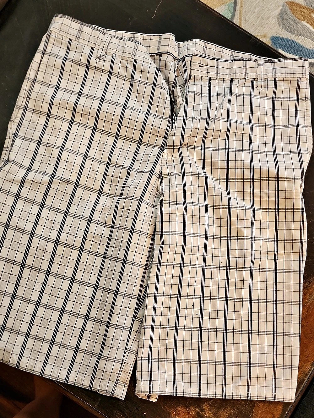 Dickies Plaid Flat Front Shorts in White Gray & Blue Plaid